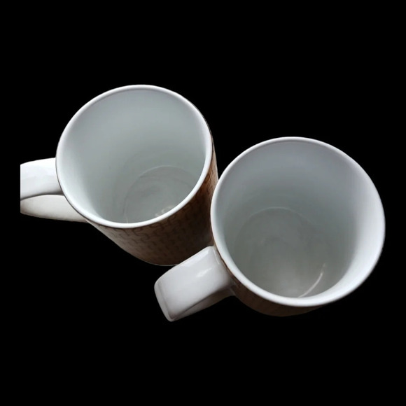 222 fifth white/gold cofffee mugs set of 2 - Picture 5 of 6